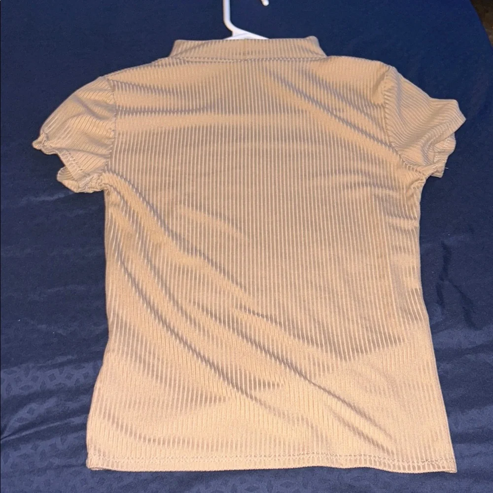 YMI Tan Ribbed Short Sleeve Top - Picture 4 of 4